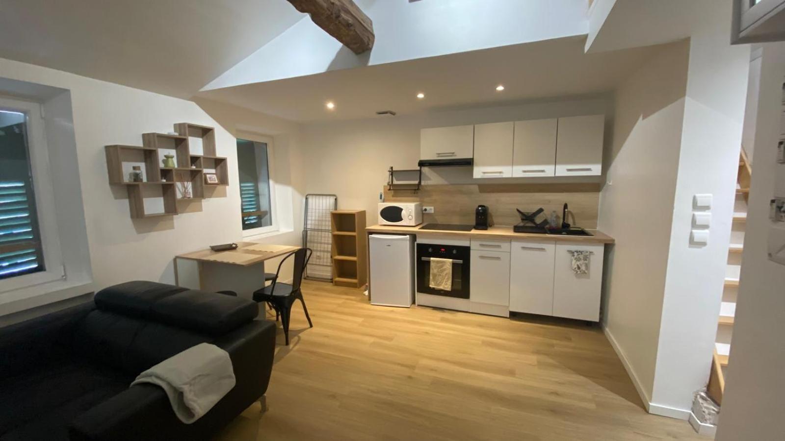 La Chrysalide Apartment La Crau Bagian luar foto